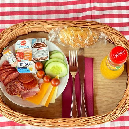 Tordas Western House Bed & Breakfast エクステリア 写真